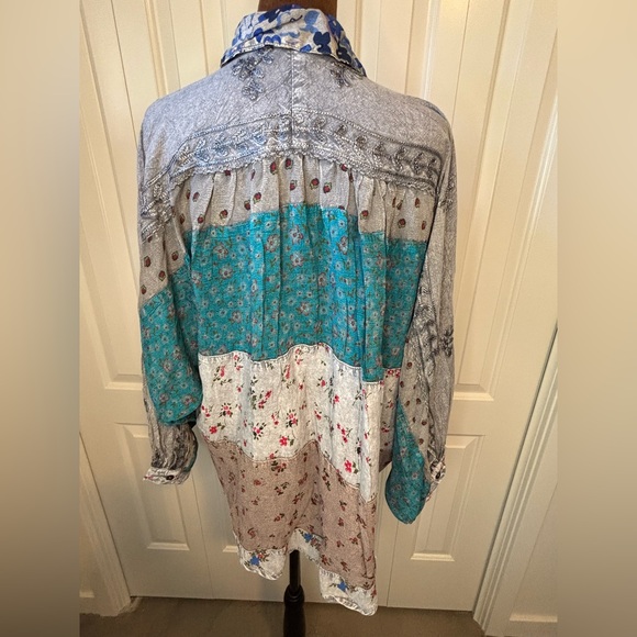 Young Threads Floral Button-Up Shirt Oversized Small Boho Cottagecore NWT - Picture 8 of 13